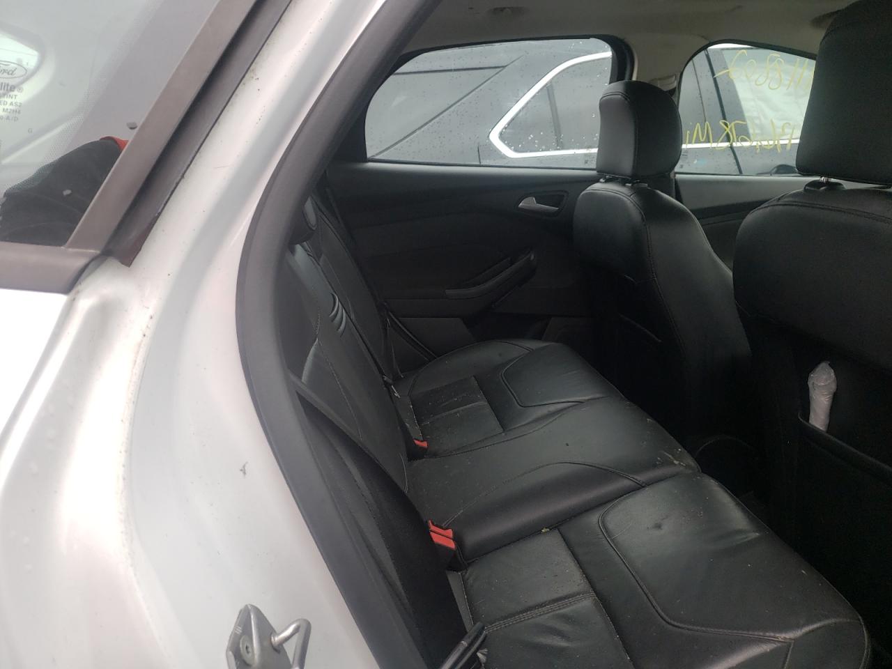 Photo 6 from auction – 2015 FORD FOCUS SE with VIN 1FADP3K24FL382916