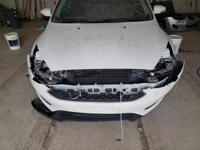 Photo 9 from auction – 2016 FORD FOCUS SE with VIN 1FADP3F25GL247472