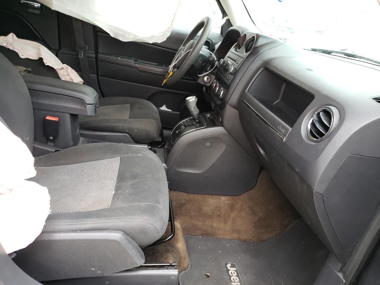 Photo 5 from auction – 2016 JEEP PATRIOT SP with VIN 1C4NJPBA5GD567745