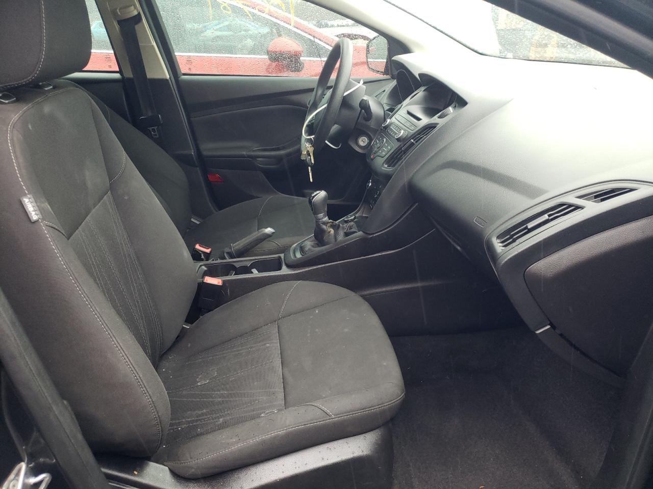 Photo 5 from auction – 2017 FORD FOCUS S with VIN 1FADP3E23HL311883