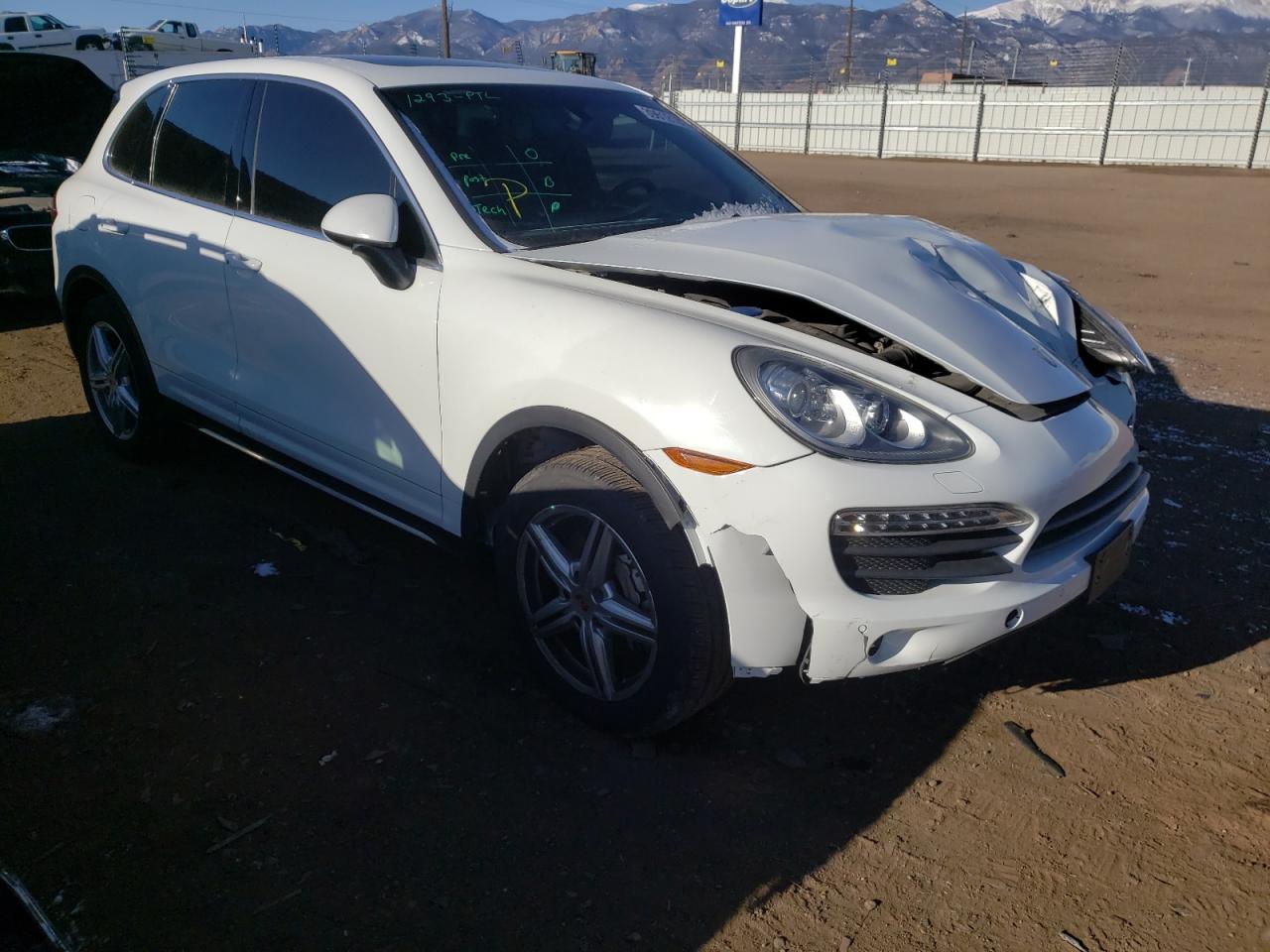 PORSCHE CAYENNE S 2013 with VIN WP1AB2A23DLA84909 - Photo from auction