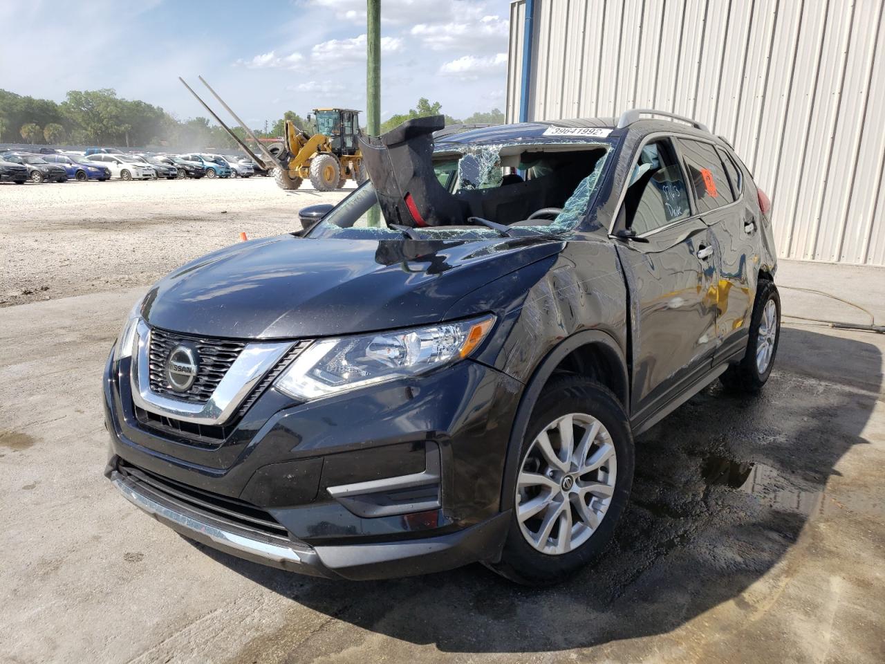 Photo 2 from auction – 2019 NISSAN ROGUE S with VIN 5N1AT2MT3KC837463