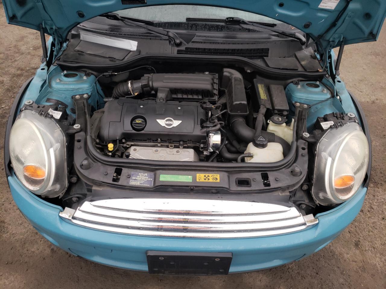 Photo 7 from auction – 2007 MINI COOPER with VIN WMWMF335X7TT58267