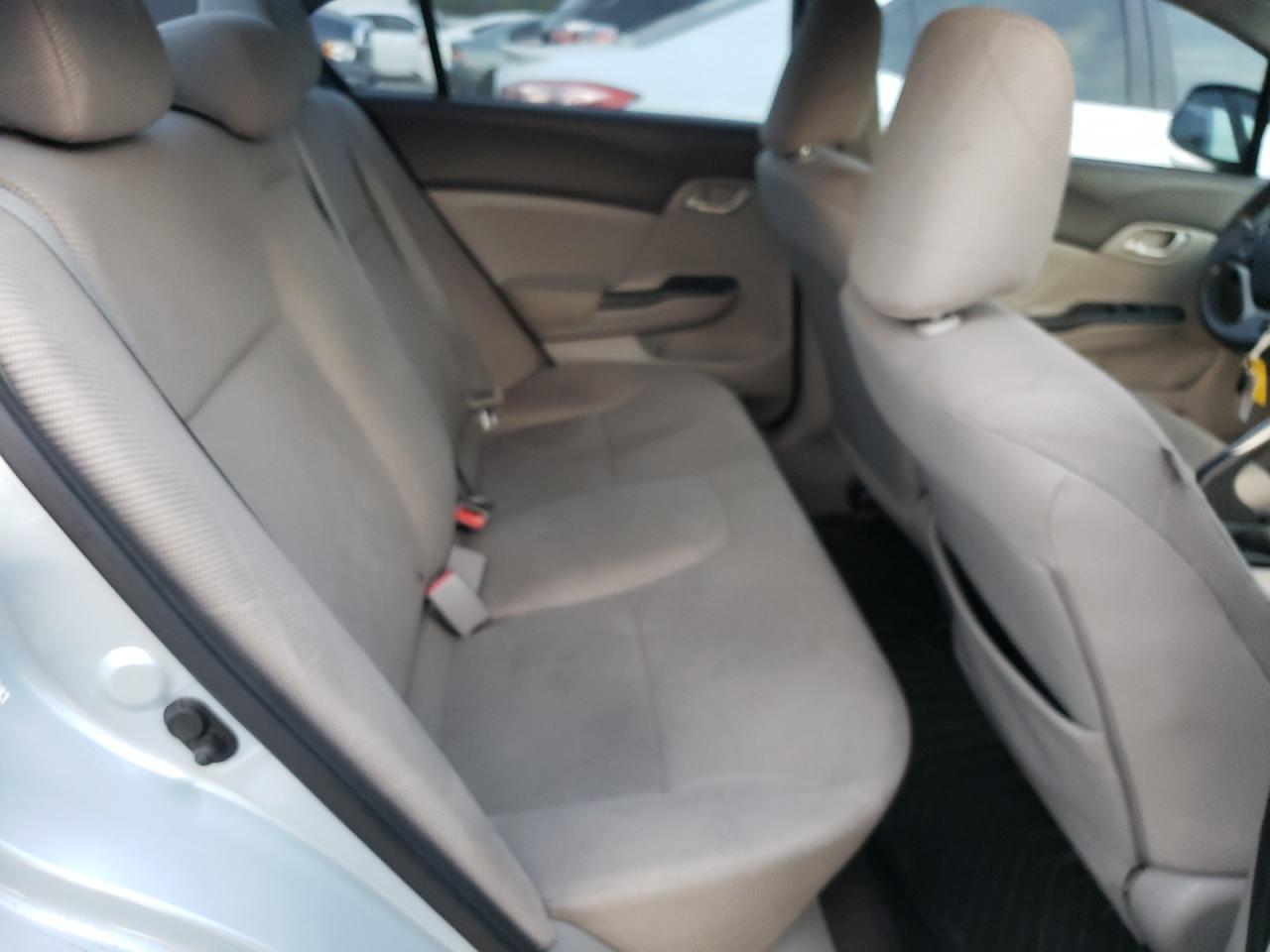 Photo 6 from auction – 2012 HONDA CIVIC LX with VIN 19XFB2F52CE015954