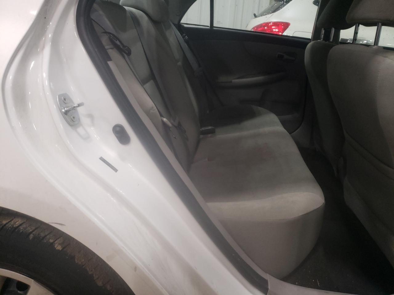 Photo 6 from auction – 2011 TOYOTA COROLLA BA with VIN 2T1BU4EE7BC599710