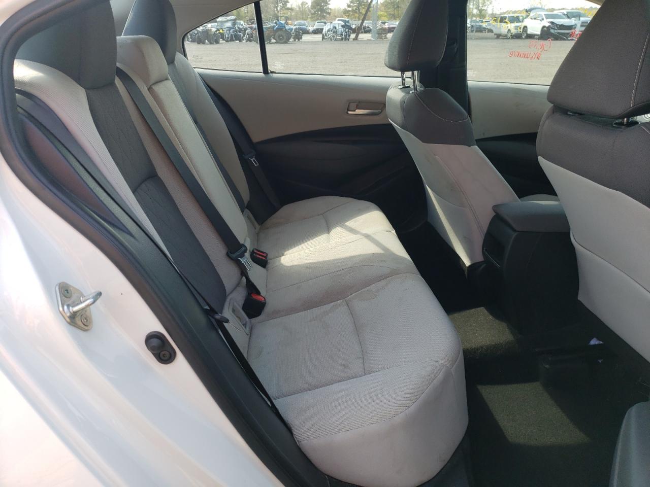 Photo 6 from auction – 2020 TOYOTA COROLLA LE with VIN 5YFEPRAE0LP046731