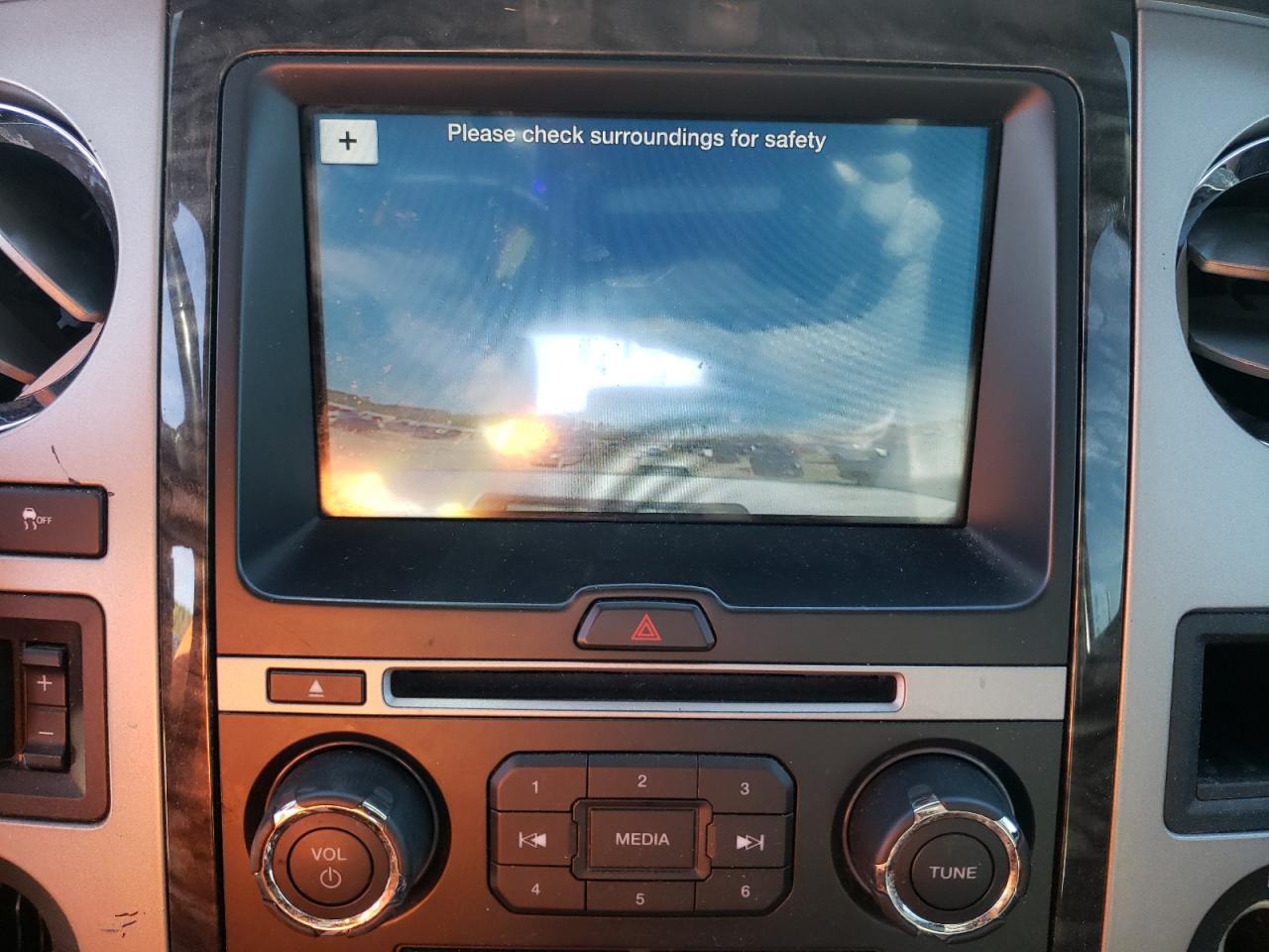 Photo 9 from auction – 2016 FORD EXPEDITION with VIN 1FMJU1KT8GEF44583