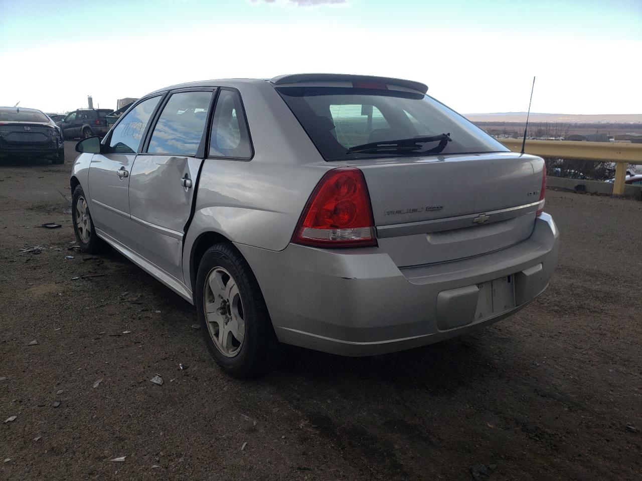 Photo 3 from auction – 2005 CHEVROLET MALIBU MAX with VIN 1G1ZU64895F191719