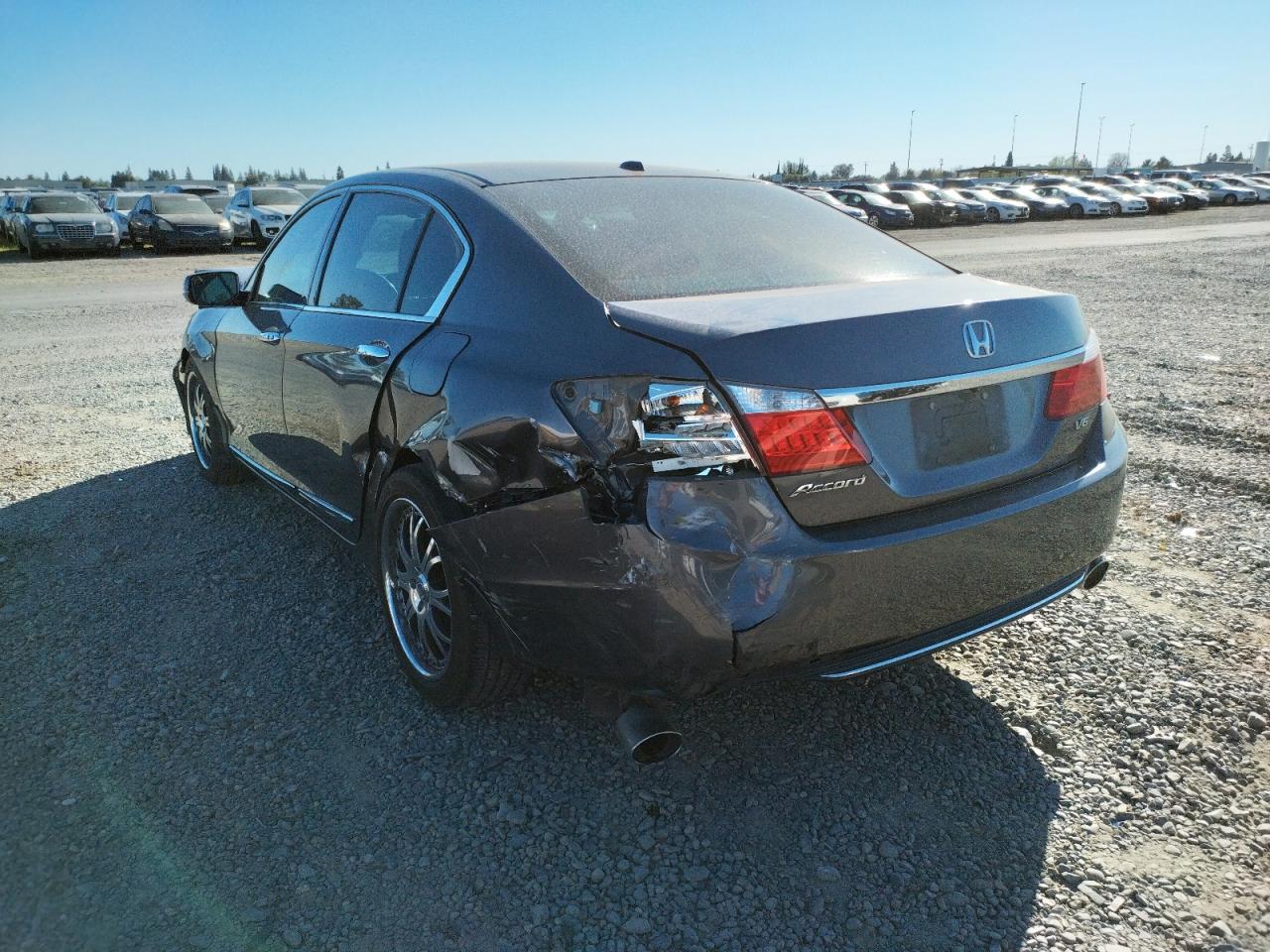 Photo 3 from auction – 2014 HONDA ACCORD EXL with VIN 1HGCR3F84EA035967