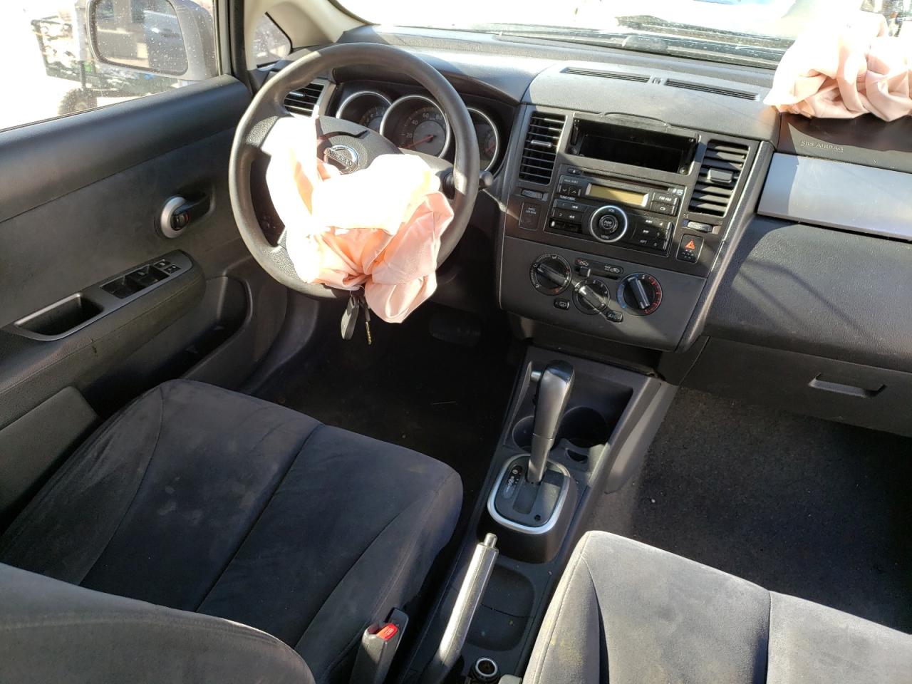 Photo 9 from auction – 2008 NISSAN VERSA S with VIN 3N1BC13E38L422911