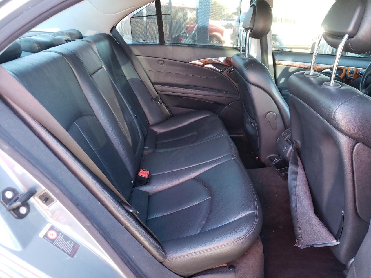 Photo 6 from auction – 2006 MERCEDES-BENZ E 350 with VIN WDBUF56J96A743593