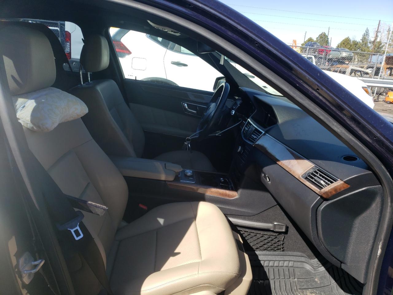 Photo 5 from auction – 2011 MERCEDES-BENZ E 350 4MAT with VIN WDDHF8HB2BA465114