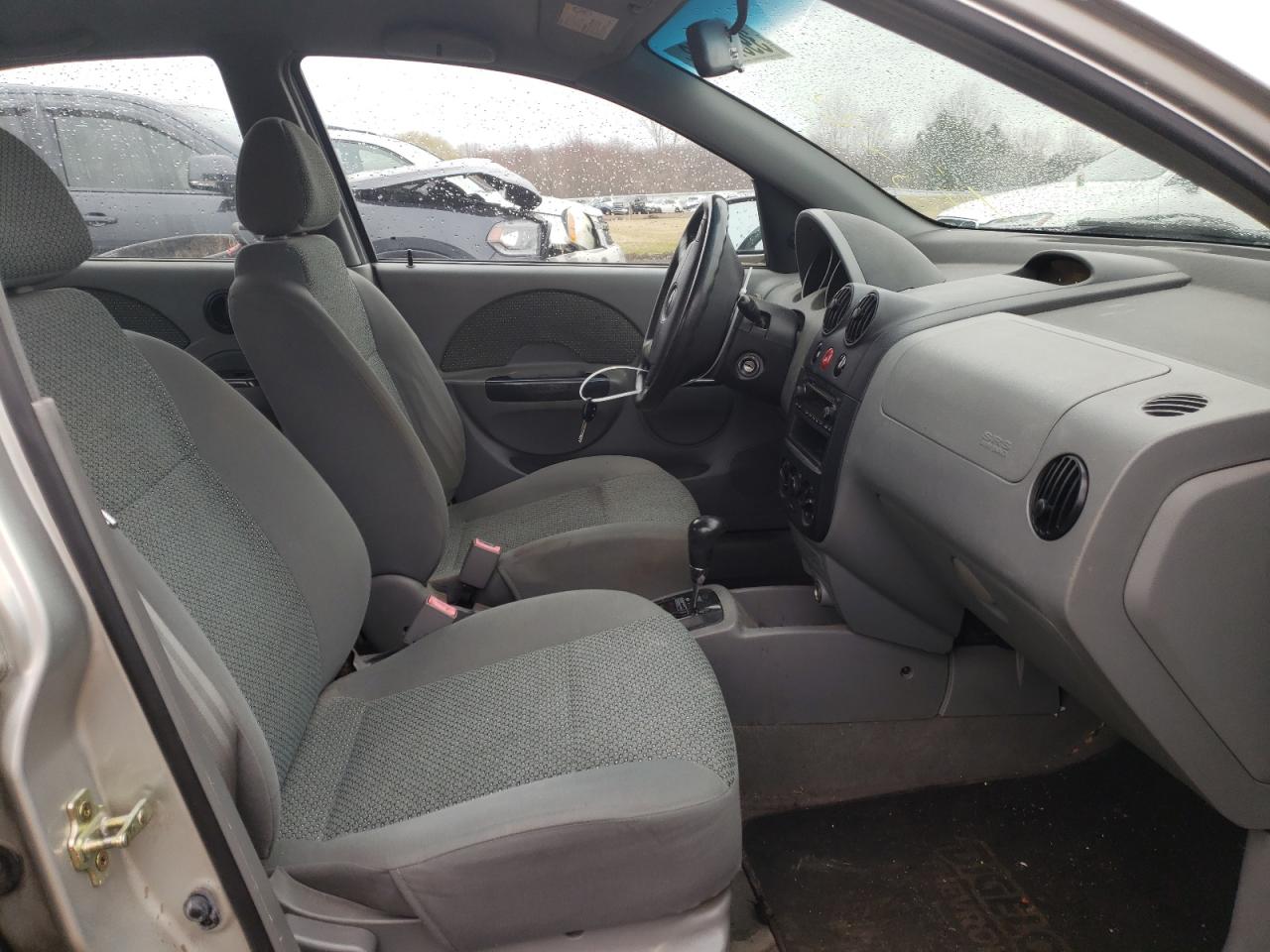 Photo 5 from auction – 2004 CHEVROLET AVEO LS with VIN KL1TJ52634B145575