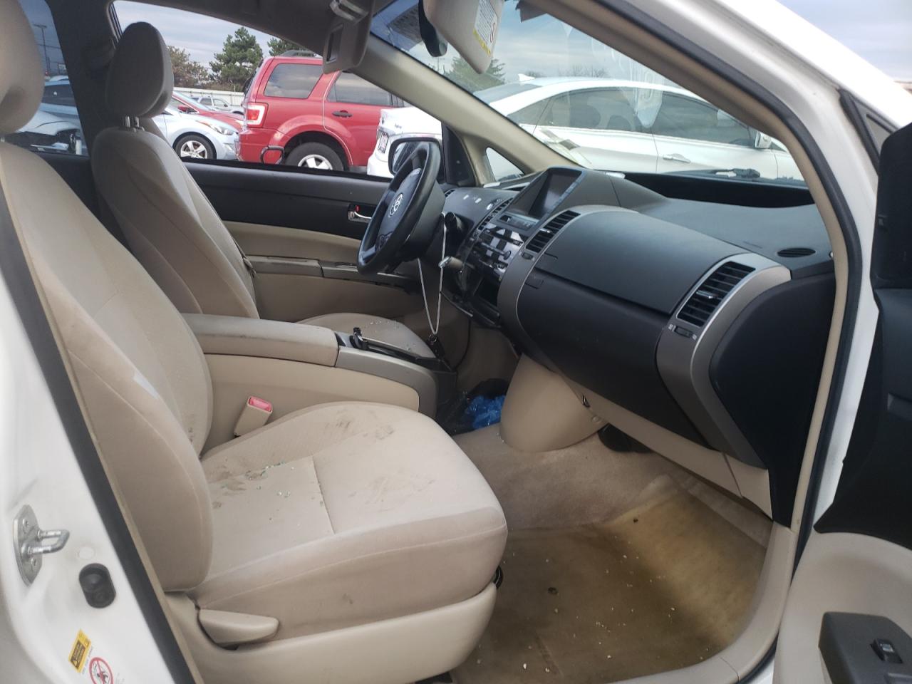 Photo 5 from auction – 2005 TOYOTA PRIUS with VIN JTDKB20U753128047