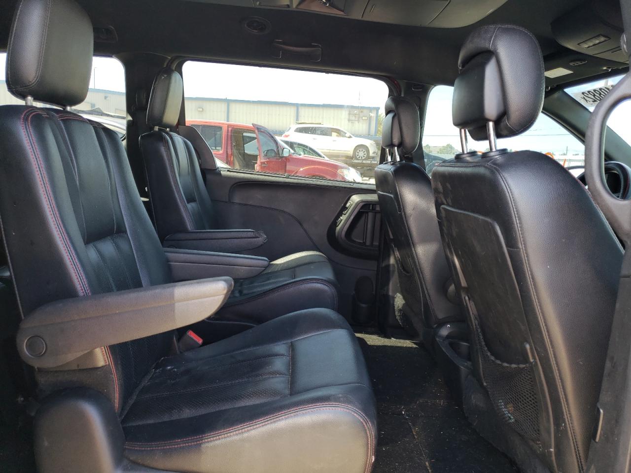 Photo 6 from auction – 2017 DODGE GRAND CARA with VIN 2C4RDGEG0HR639166