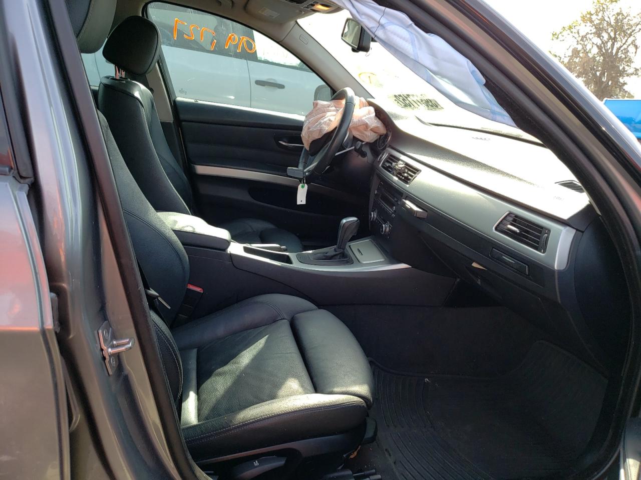 Photo 5 from auction – 2010 BMW 328 I with VIN WBAPH7G59ANM52693