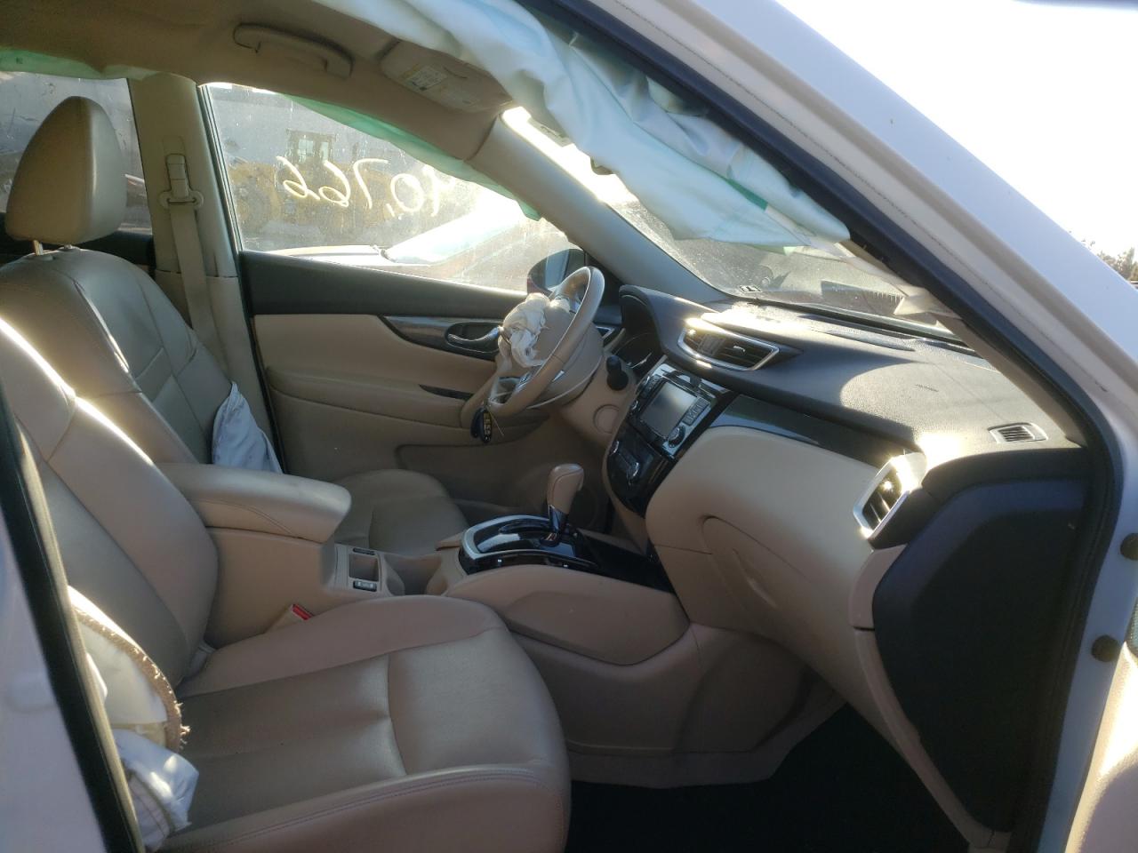 Photo 5 from auction – 2015 NISSAN ROGUE S with VIN 5N1AT2MT5FC846896