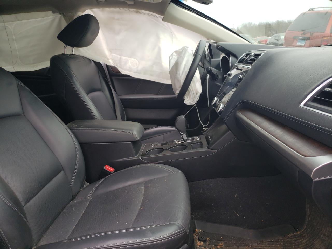 Photo 5 from auction – 2019 SUBARU OUTBACK 3. with VIN 4S4BSENCXK3372882