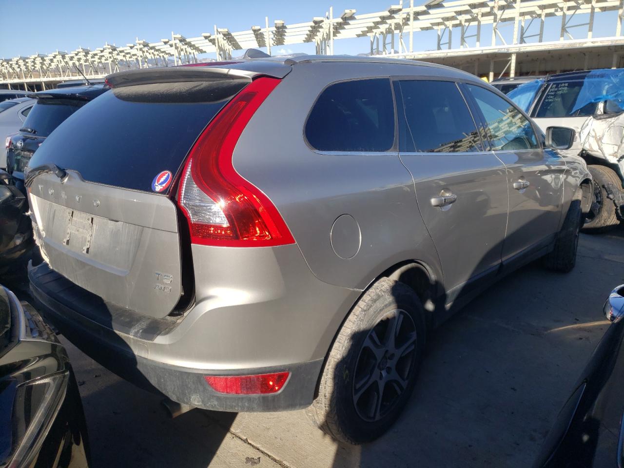 Photo 4 from auction – 2012 VOLVO XC60 T6 with VIN YV4902DZ9C2282172