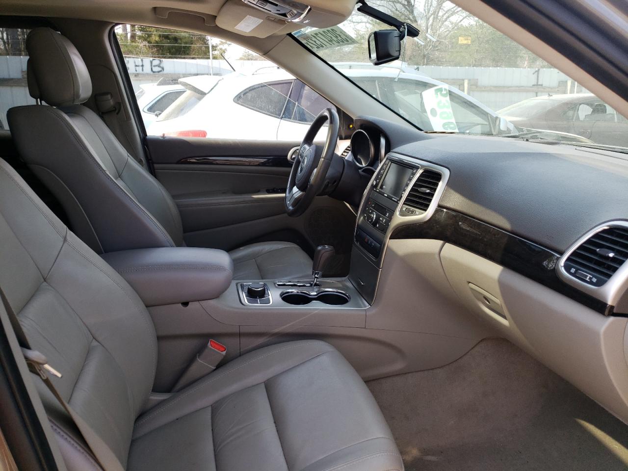 Photo 5 from auction – 2012 JEEP GRAND CHER with VIN 1C4RJFAG0CC241238