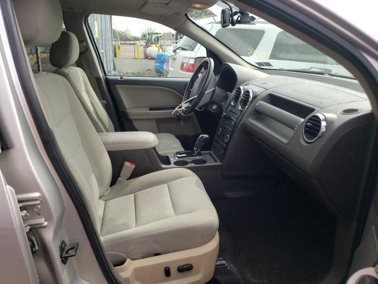 Photo 5 from auction – 2008 FORD TAURUS X S with VIN 1FMDK02W78GA46050