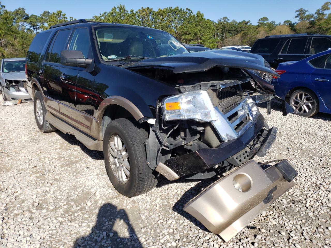 FORD EXPEDITION 2013 with VIN 1FMJU1H55DEF05681 - Photo from auction