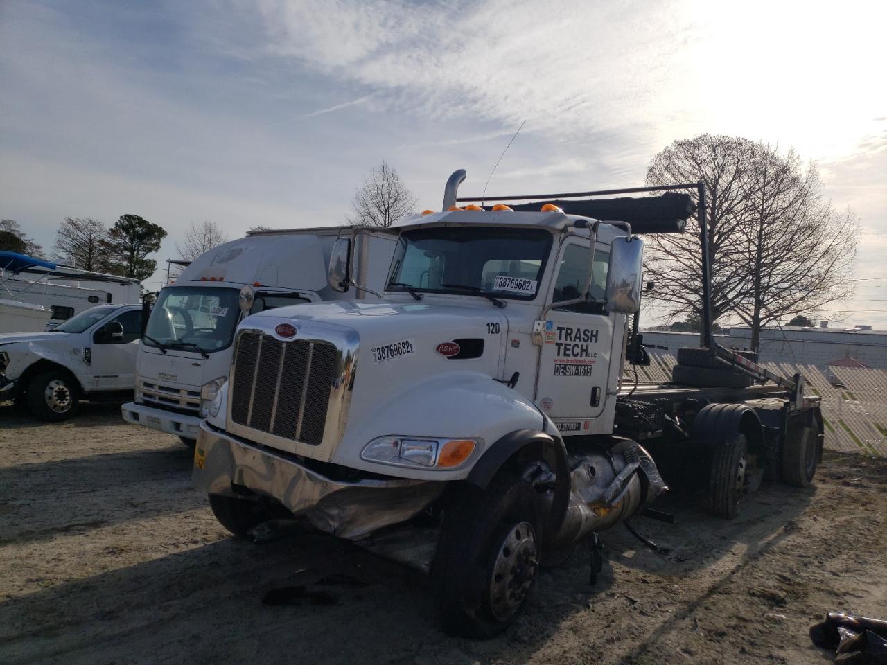 Photo 2 from auction – 2021 PETERBILT PETERBUILT with VIN 1NP3XJEX8MD677907