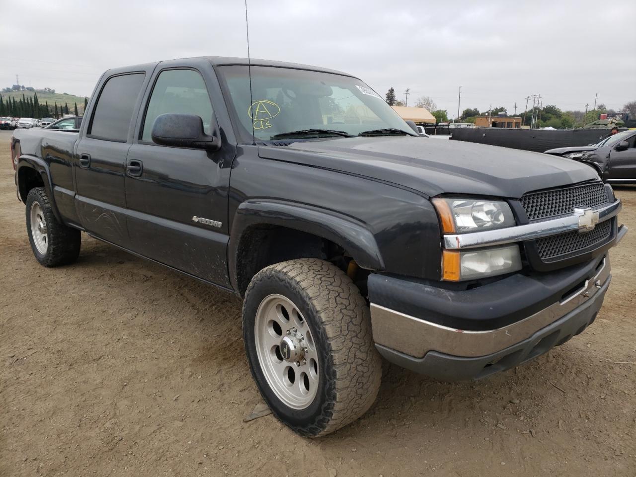 CHEVROLET SILVERADO 2003 with VIN 1GCGK13U23F239869 - Photo from auction