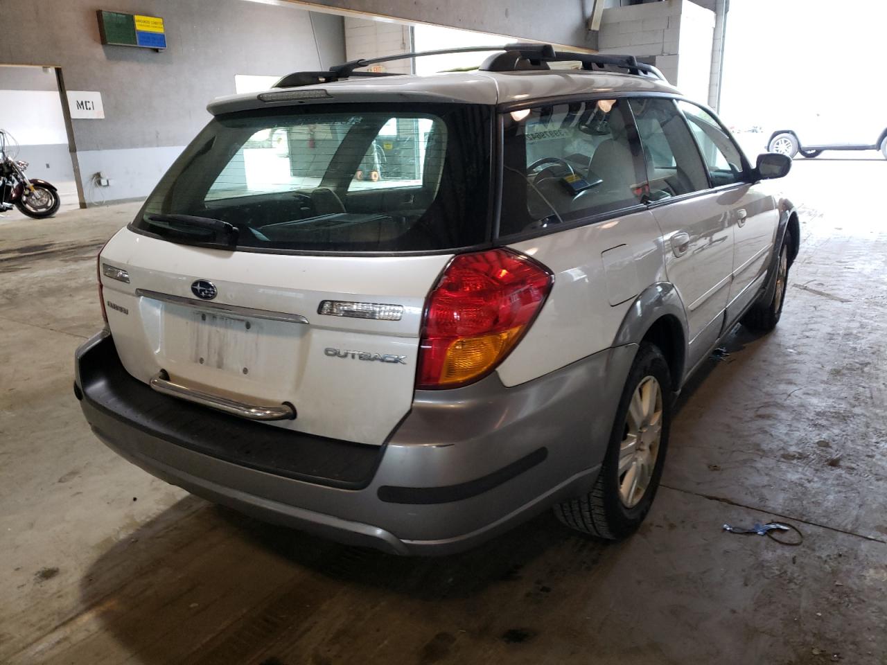 Photo 4 from auction – 2005 SUBARU LEGACY OUT with VIN 4S4BP62C357341174