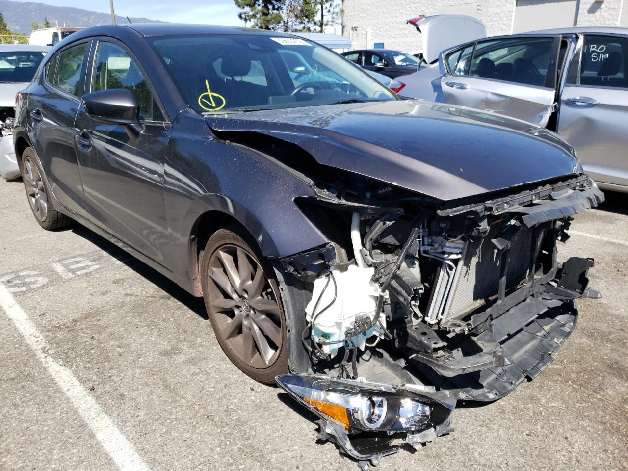 Photo 1 from auction – 2018 MAZDA 3 TOURING with VIN 3MZBN1L30JM197169