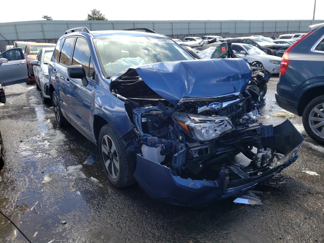 SUBARU FORESTER 2 2017 with VIN JF2SJABC8HH539712 - Photo from auction
