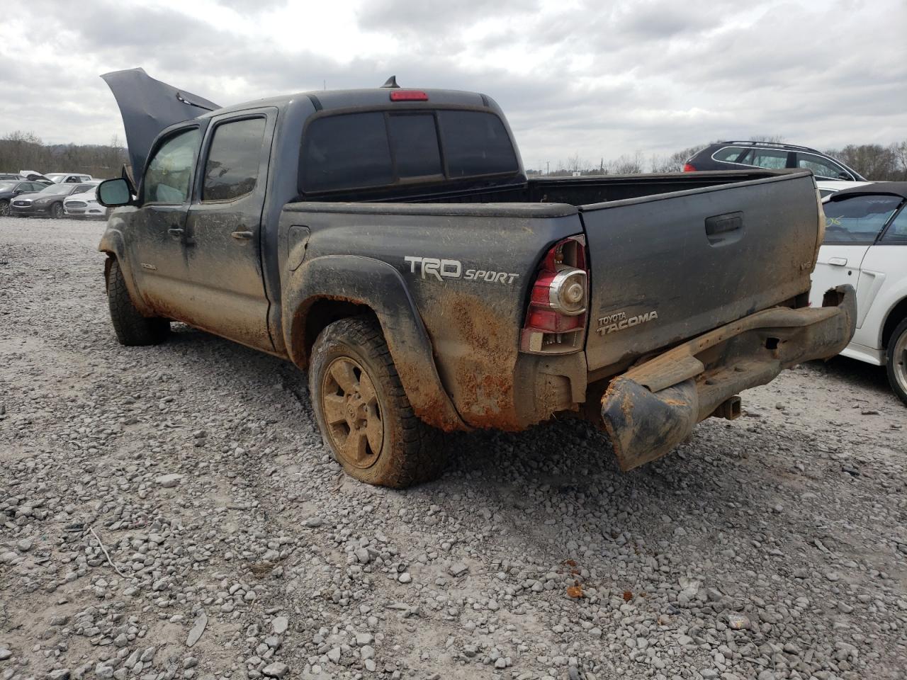 Photo 3 from auction – 2015 TOYOTA TACOMA DOU with VIN 3TMLU4EN4FM165830