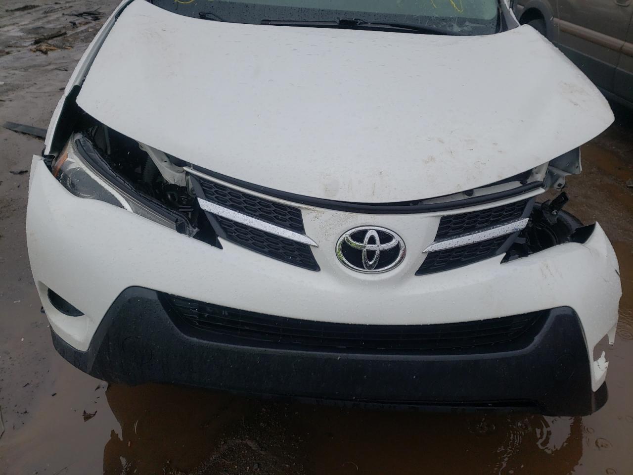 Photo 7 from auction – 2014 TOYOTA RAV4 LE with VIN 2T3BFREV8EW139487