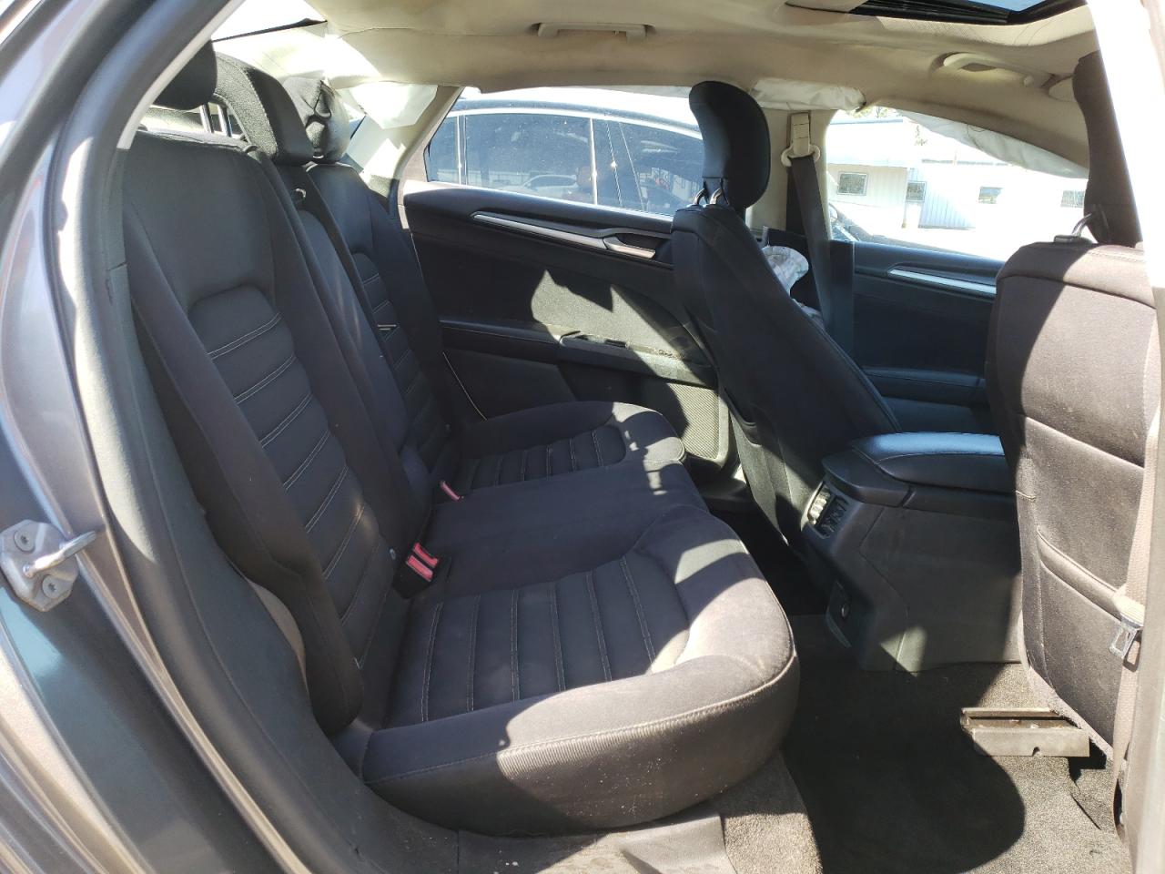 Photo 6 from auction – 2014 FORD FUSION SE with VIN 3FA6P0H79ER157871