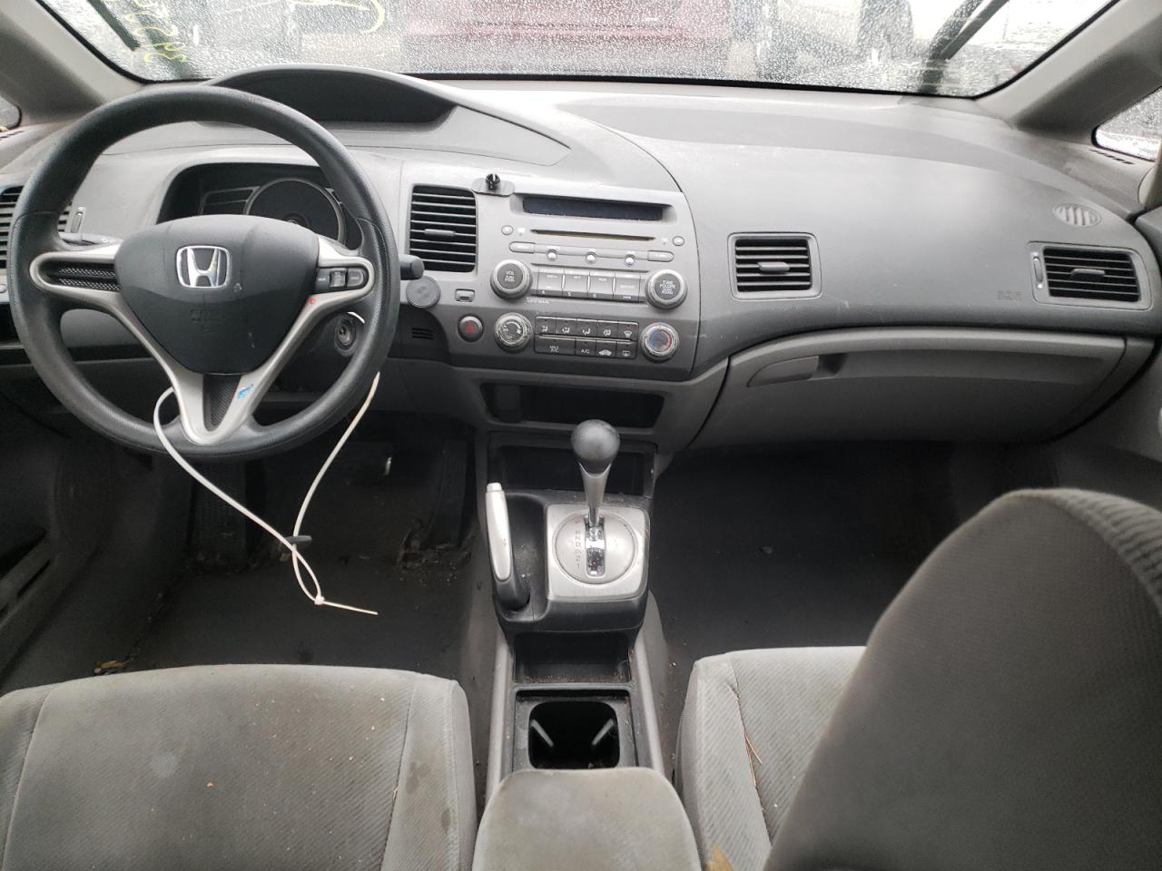 Photo 9 from auction – 2010 HONDA CIVIC LX with VIN 19XFA1F54AE066608