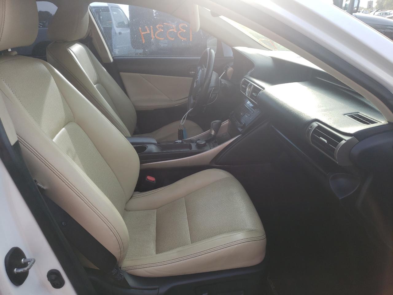 Photo 5 from auction – 2014 LEXUS IS 250 with VIN JTHBF1D27E5014673