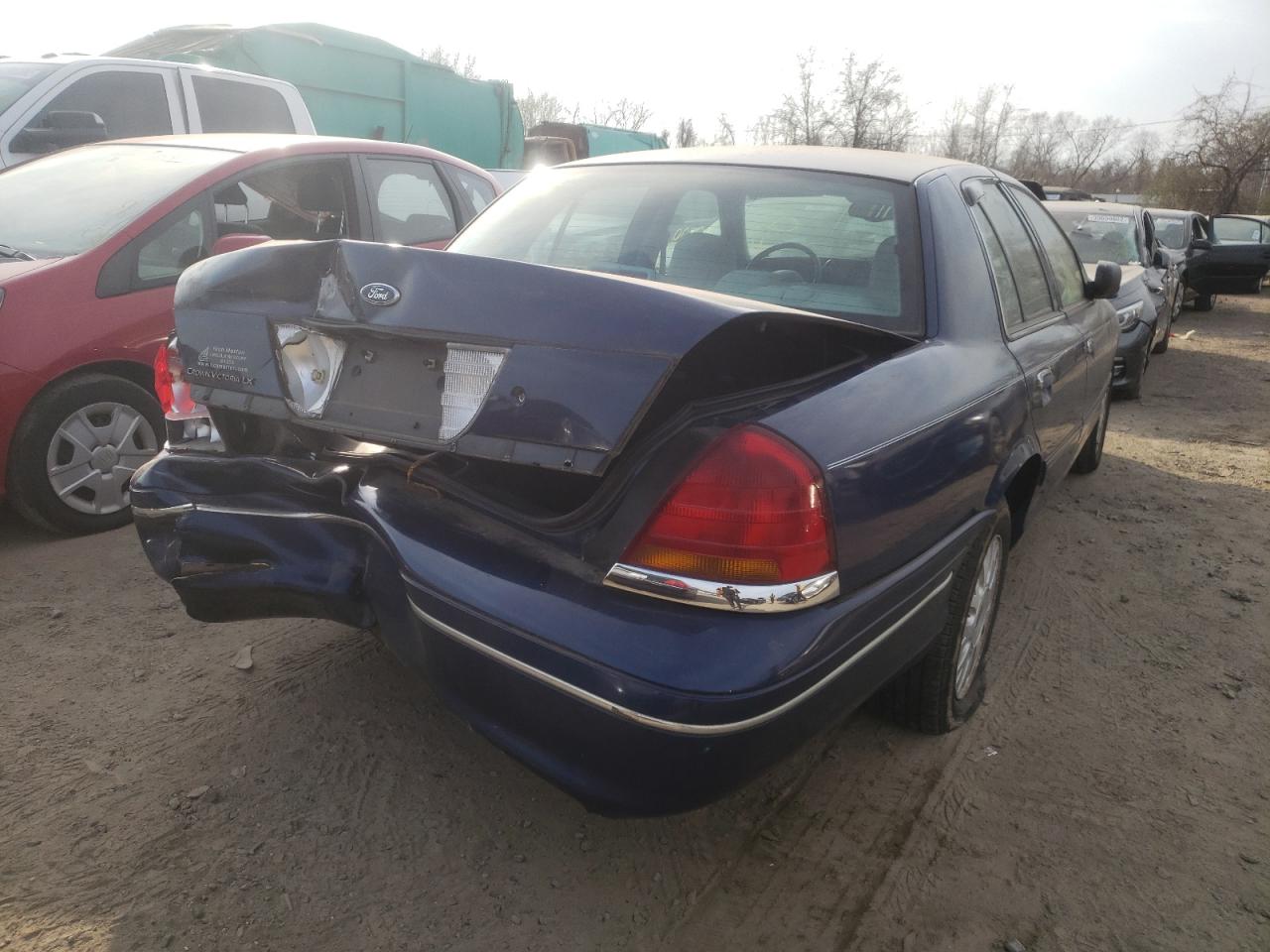 Photo 9 from auction – 2003 FORD CROWN VICT with VIN 2FAFP74W53X176308