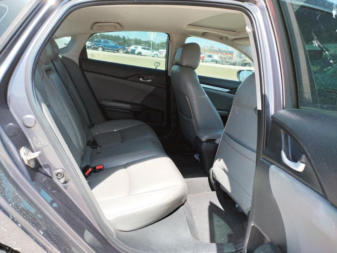 Photo 6 from auction – 2016 HONDA CIVIC EX with VIN 19XFC2F7XGE062590
