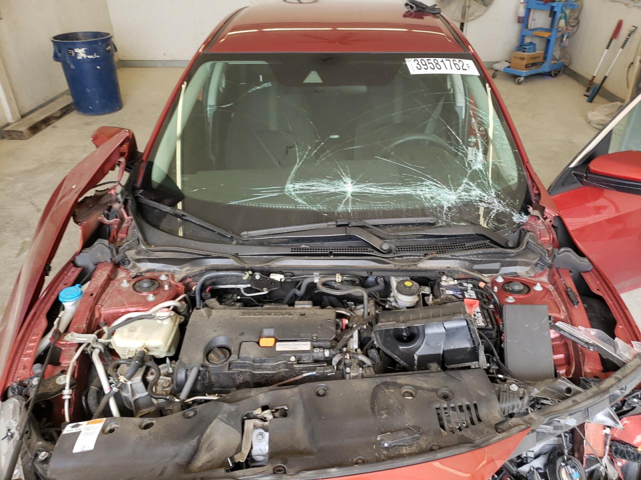 Photo 7 from auction – 2020 HONDA CIVIC LX with VIN 19XFC2F68LE009517
