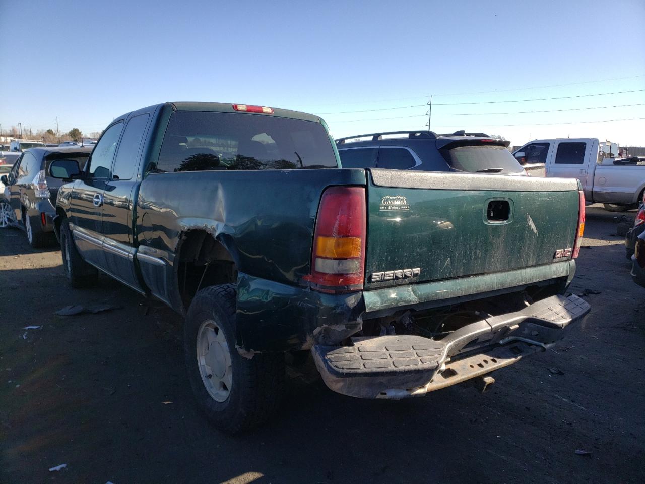 Photo 3 from auction – 2001 GMC NEW SIERRA with VIN 2GTEK19T611238752