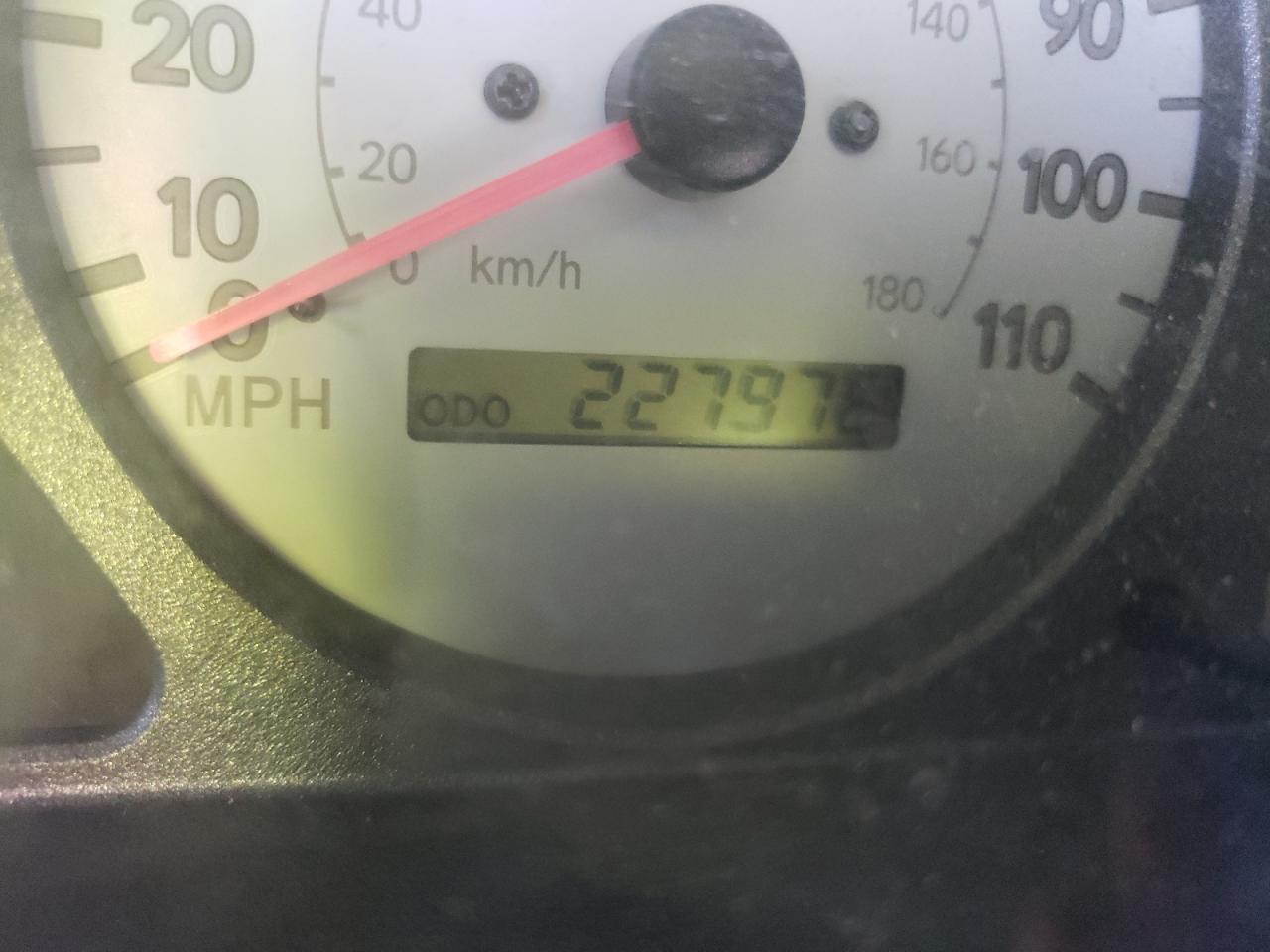 Photo 8 from auction – 2000 TOYOTA COROLLA VE with VIN 1NXBR12E9YZ334217