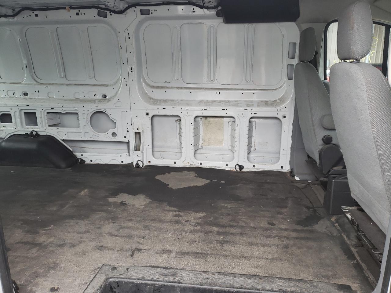Photo 6 from auction – 2015 FORD TRANSIT T- with VIN 1FTYR2ZM9FKA18049