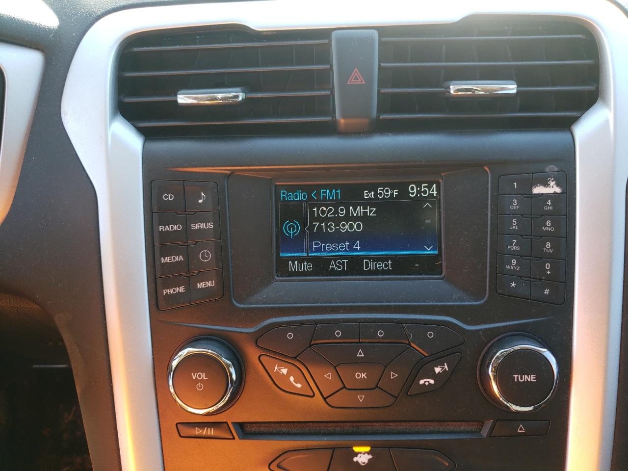 Photo 9 from auction – 2014 FORD FUSION SE with VIN 3FA6P0HD4ER226598
