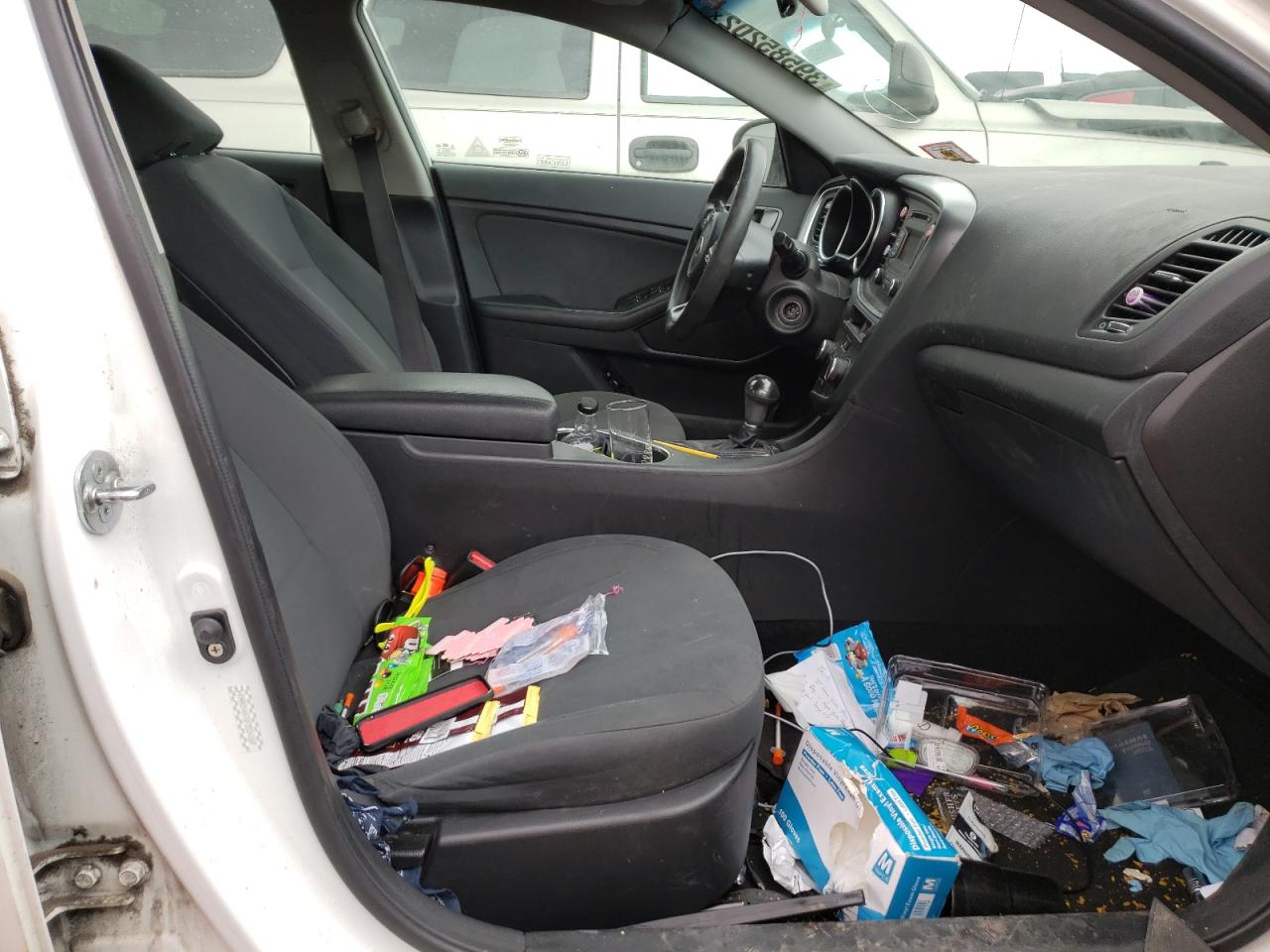 Фото 5 с аукциона – 2015 KIA OPTIMA LX с VIN KNAGM4A70F5534369