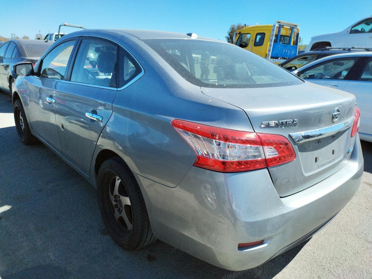 Photo 3 from auction – 2014 NISSAN SENTRA S with VIN 3N1AB7AP0EY338761