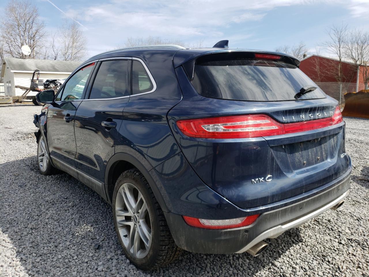 Photo 3 from auction – 2017 LINCOLN MKC RESERV with VIN 5LMCJ3D93HUL45430