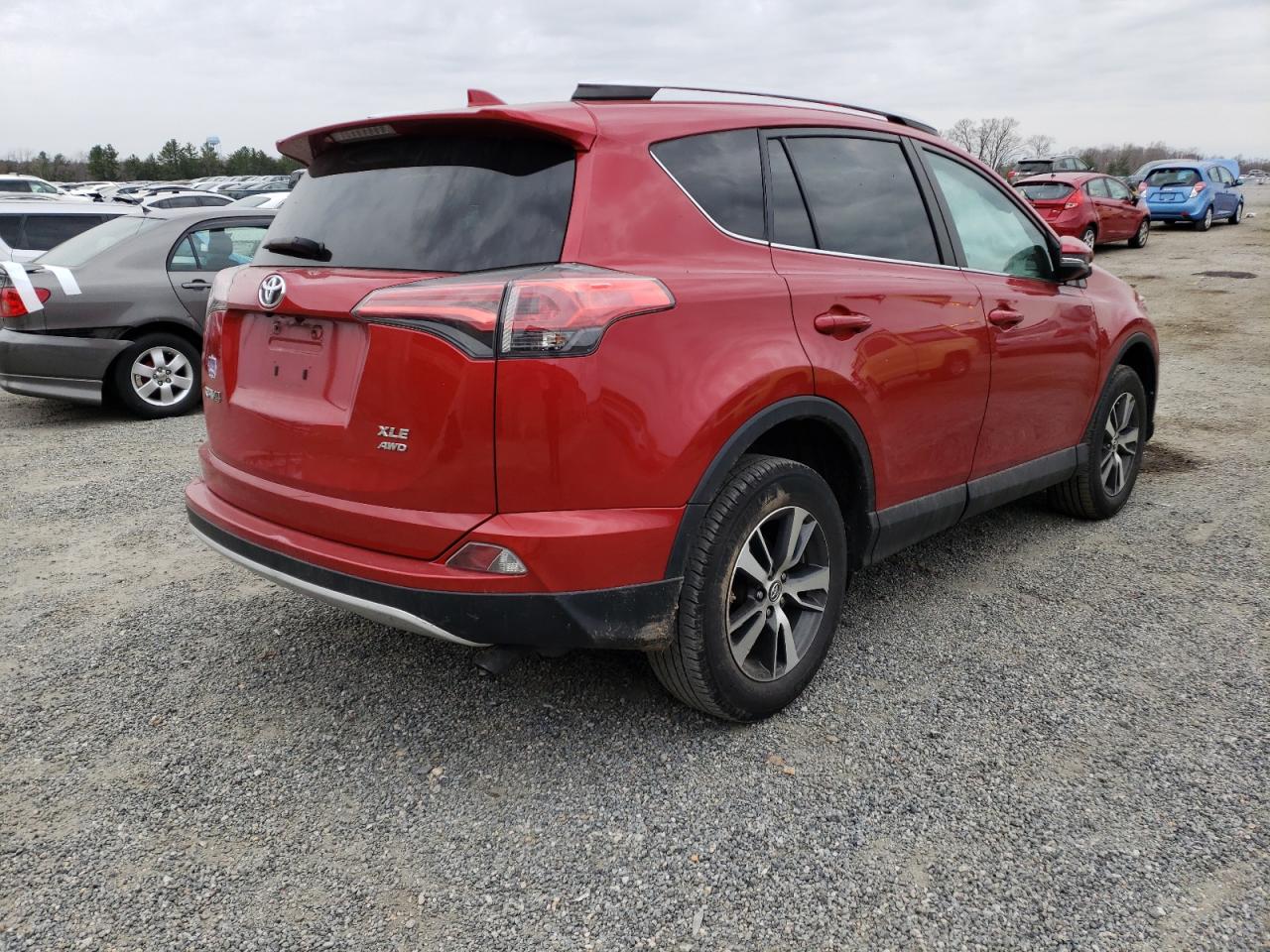 Photo 4 from auction – 2016 TOYOTA RAV4 XLE with VIN 2T3RFREVXGW448279