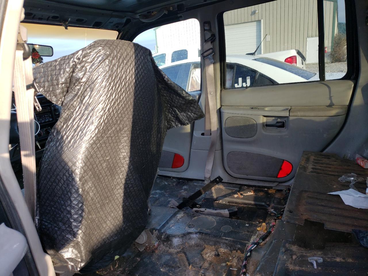 Photo 6 from auction – 1999 FORD EXPLORER with VIN 1FMZU34X8XZC03403