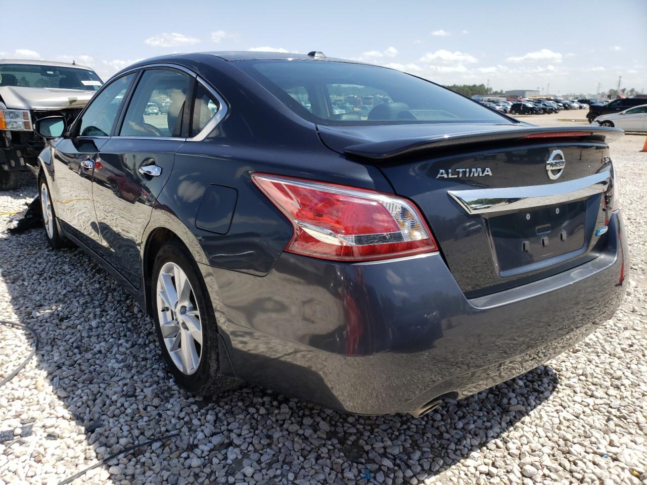 Photo 3 from auction – 2013 NISSAN ALTIMA 2.5 with VIN 1N4AL3AP1DN508937