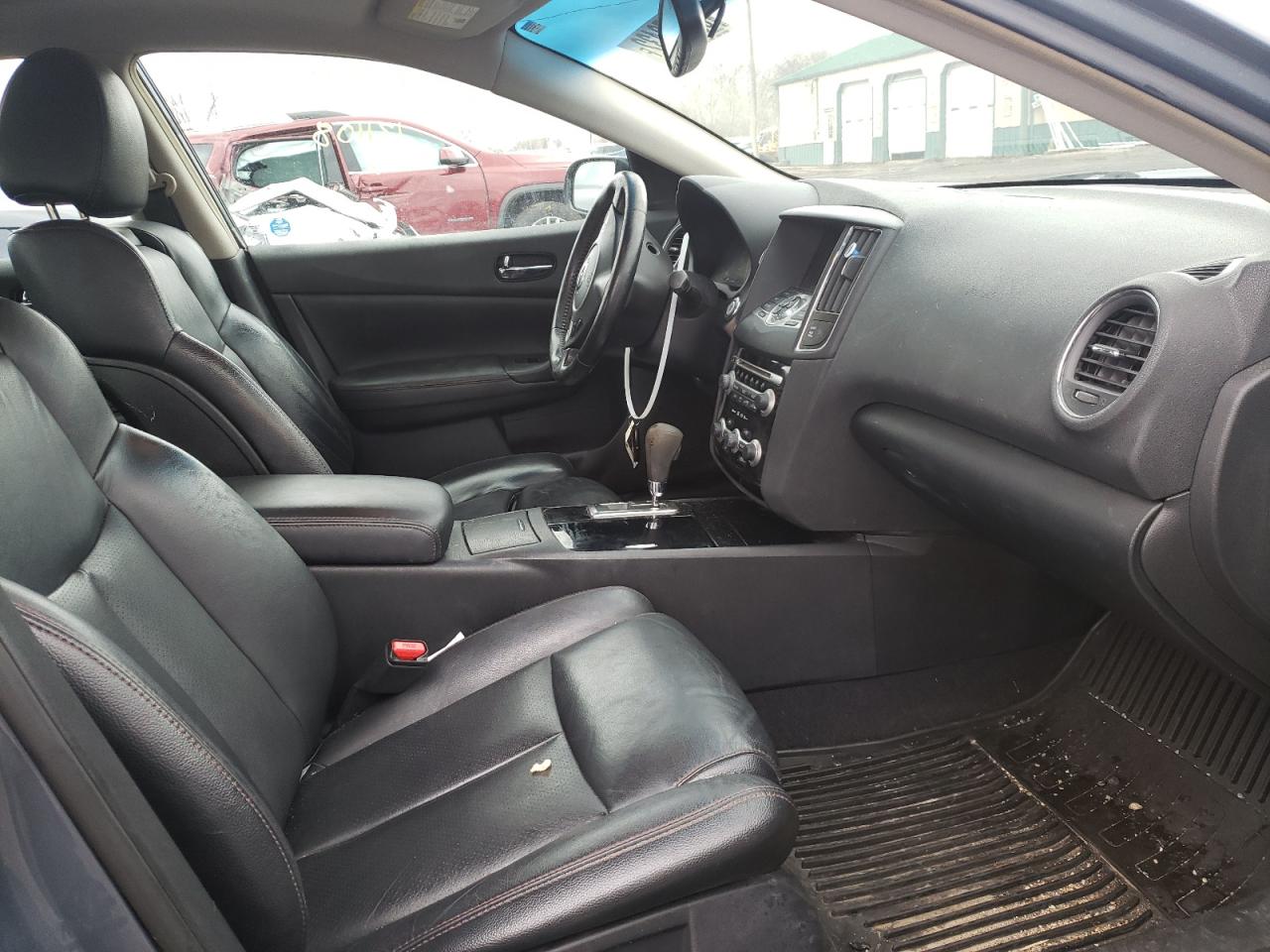 Photo 5 from auction – 2010 NISSAN MAXIMA S with VIN 1N4AA5AP8AC829396